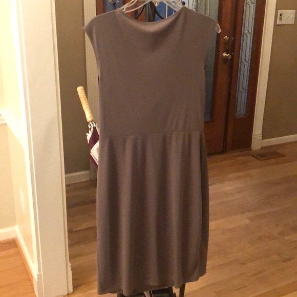 Elegant dress - Picture 2 of 2